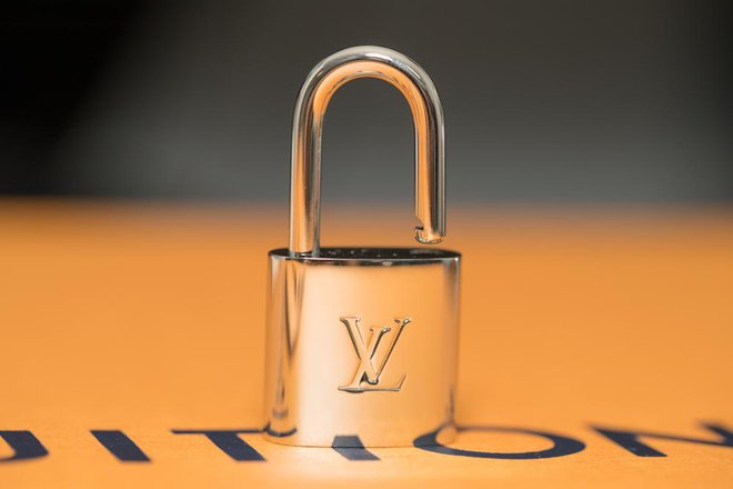 Louis Vuitton se je v svoji karieri domislil tudi prve protivlomne ključavnice. Foto: Helen89/Shutterstock

