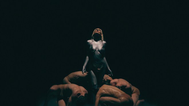 Prizor iz videospota Veronika. Foto: Tjaša Barbo