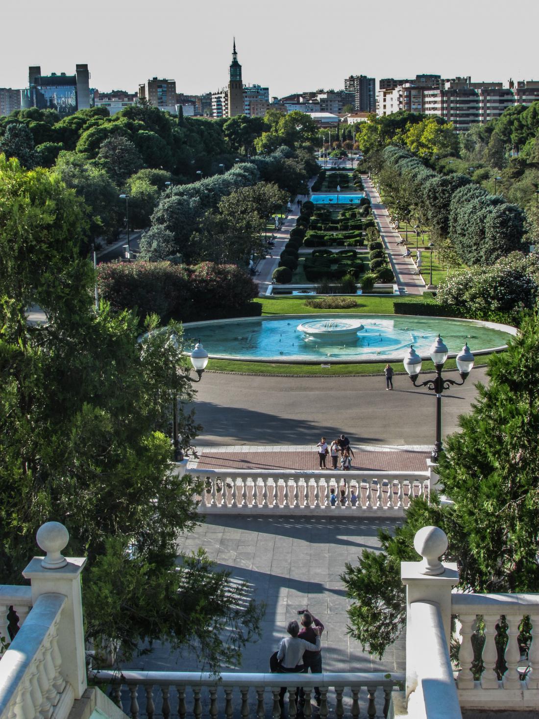 Mestni park Primo de Rivera je bil ustvarjen po vzoru Versaillesa. 