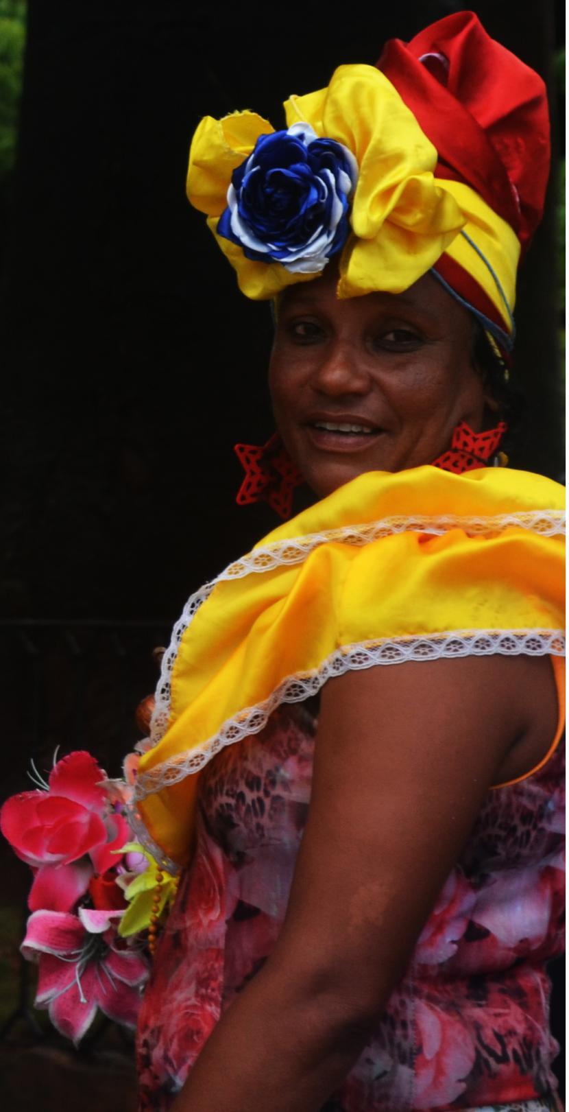 Tradicionalna oblačila žensk so ogledalo kubanske kulture.