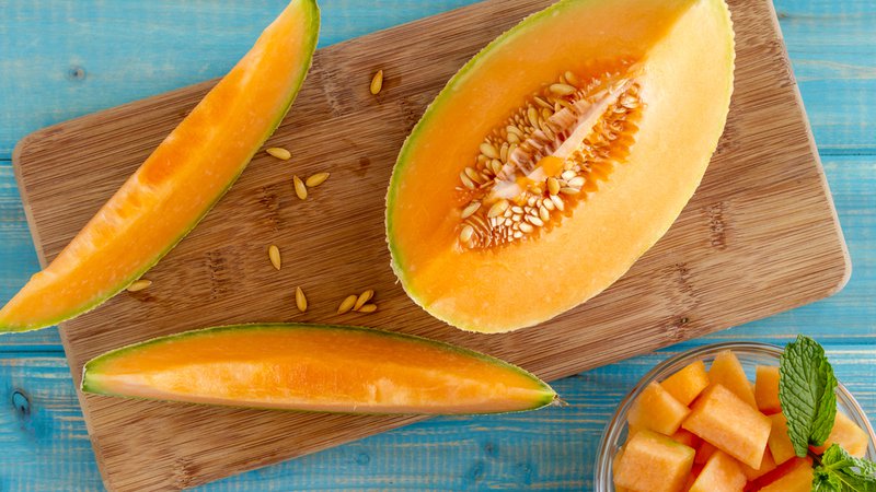 Fotografija: Melona vsebuje kar 90 odstotkov vode. Foto: Teri Virbickis/Shutterstock