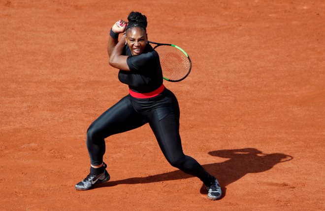 Serena Williams na Odprtem prvenstvu Francije leta 2018. Njen kombinezon je ujezil francoske organizatorje. REUTERS/Christian Hartmann/File Photo