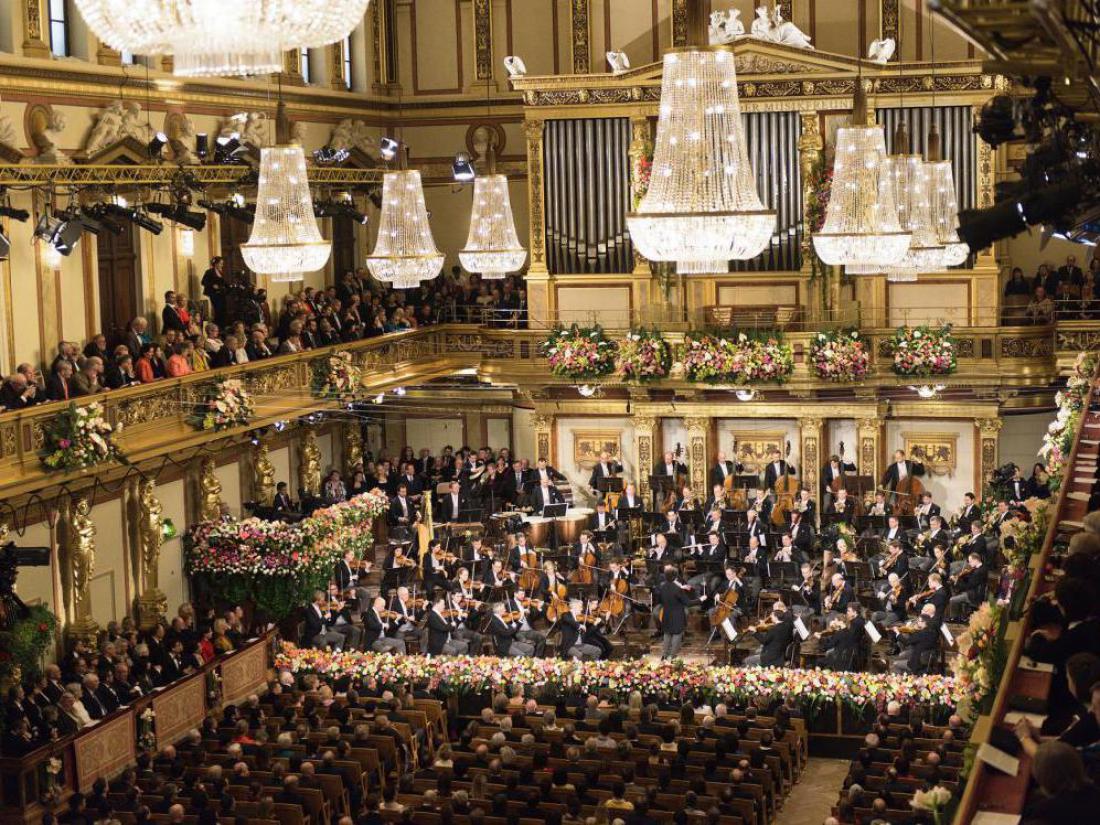 Dunajski filharmoniki zaigrali sedem svežih