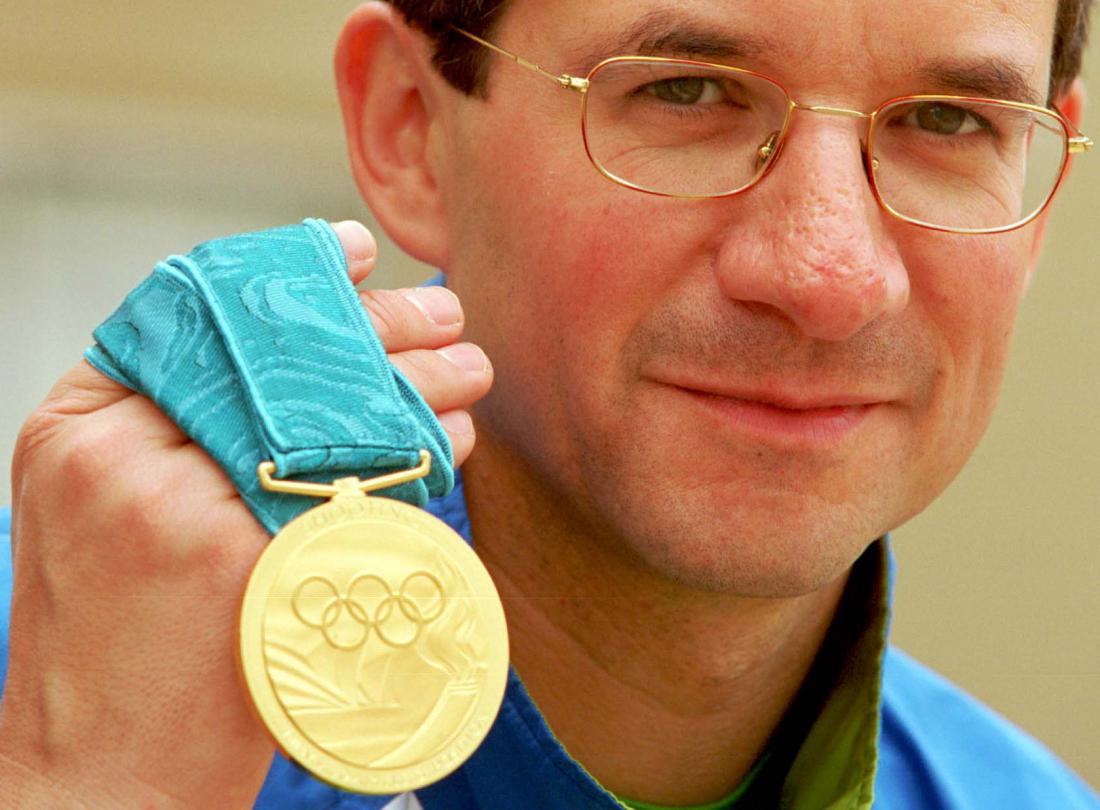 Okitil se je tudi z olimpijskim zlatom v Sydneyju 2000.