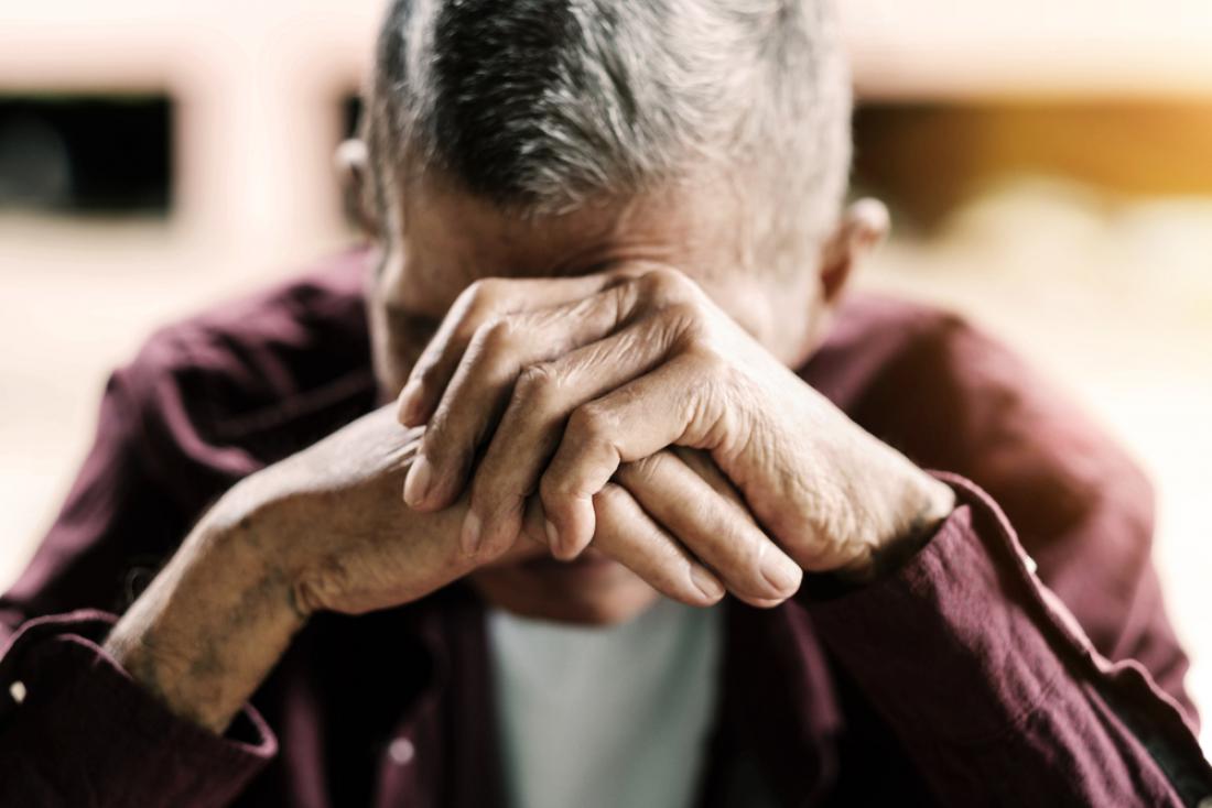 Izguba socialnega stika lahko vodi v pojav ali napredovanje demence. 