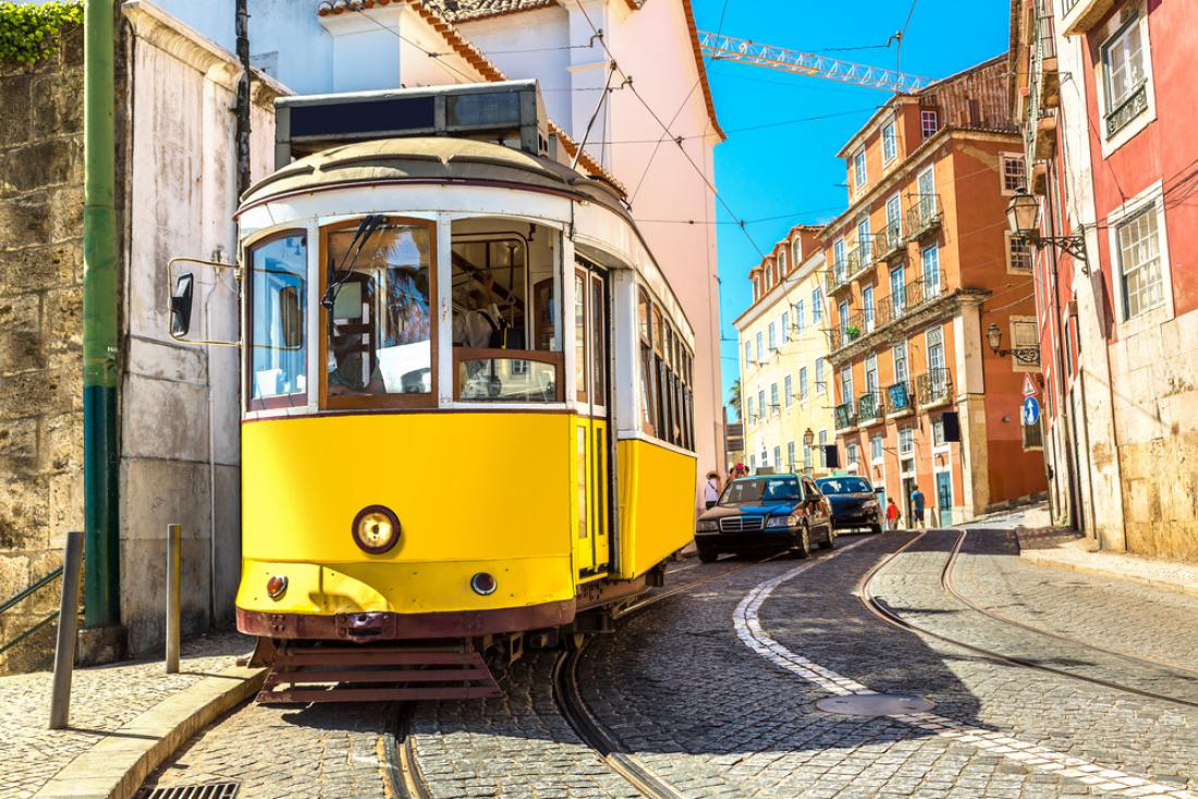 Rumeni tramvaji so simbol portugalske prestolnice. 